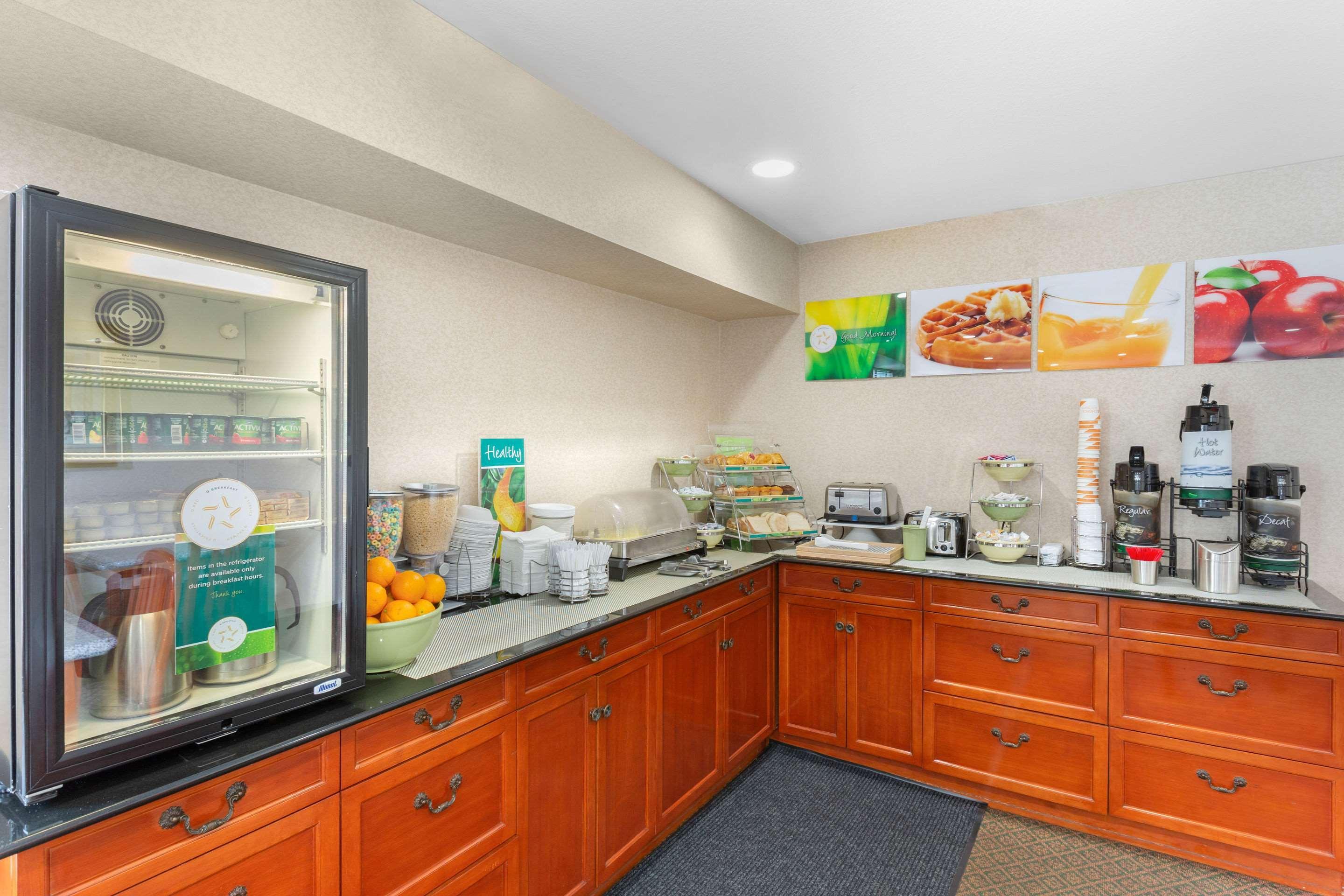 Quality Inn & Suites Oceanside Near Camp Pendleton Εξωτερικό φωτογραφία